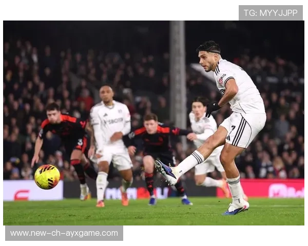 前锋点球冷静命中,锁定胜利庆祝时刻——激情与胜利的完美结合 前锋点球冷静命中,锁定胜利庆祝时刻——激情与胜利的完美结合